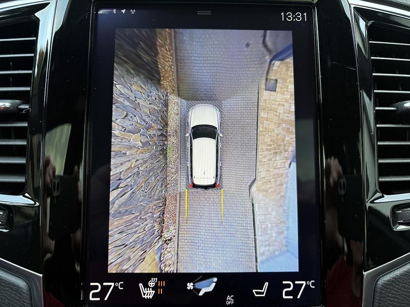 Volvo XC90 (2019) D5 AWD  Pano, Head, 360 - fotka 25 z 35