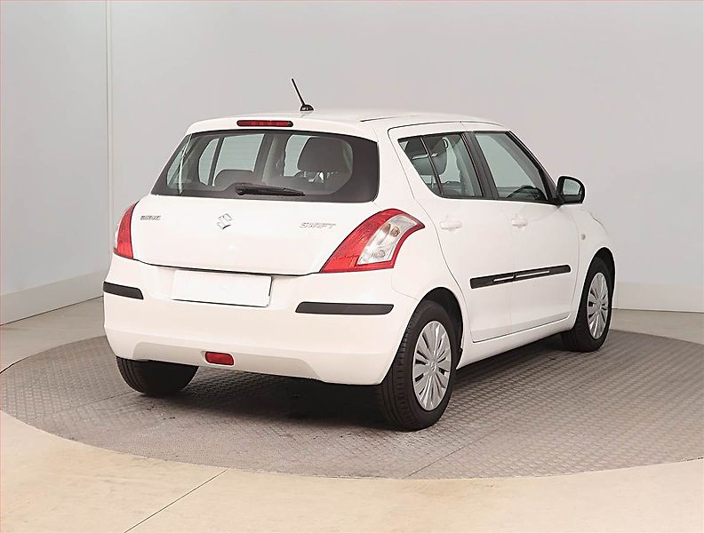 Suzuki Swift (2014) 1.2, Serv.kniha - fotka 5 z 14