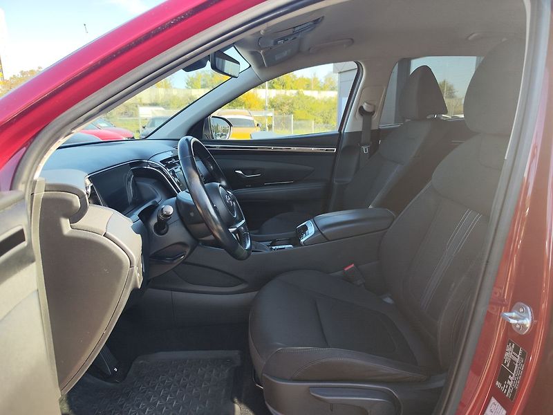 Hyundai Tucson 1.6 T-GDI/110kW Smart DCT MHEV - fotka 13 z 37