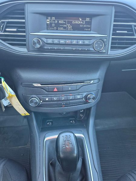 Peugeot 308 1.6HDi 73kw, tažné, ČR, 2.maji - fotka 14 z 22