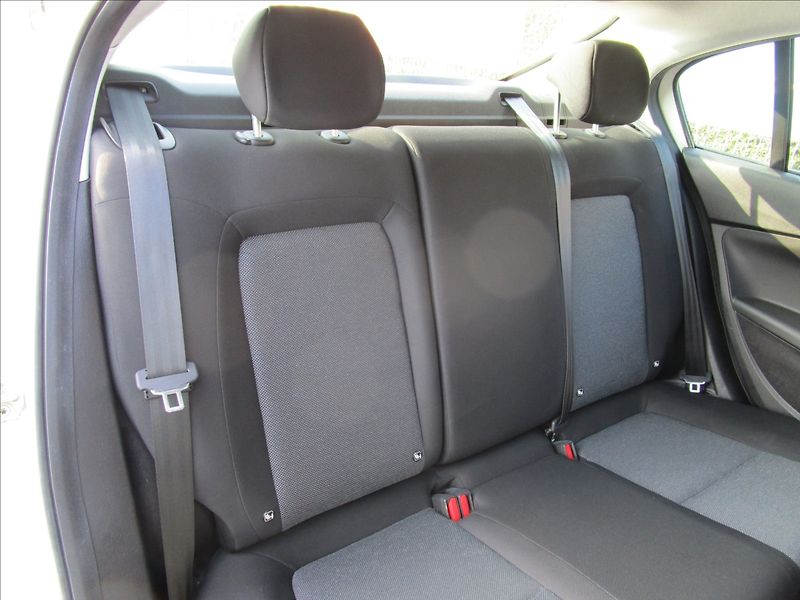 Fiat Tipo 1.4i 16V Klima - fotka 23 z 37