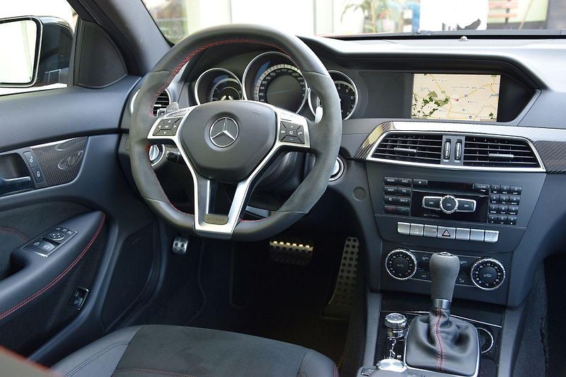 Mercedes-Benz Třídy C 63AMG BLACK-SERIES*6tKM!RARITA - fotka 6 z 43