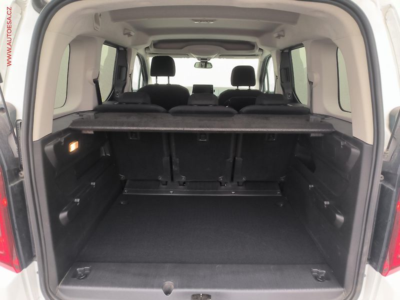 Opel Combo (2022) 1.5CDTi, 1.maj,ČR, Elegance - fotka 7 z 19
