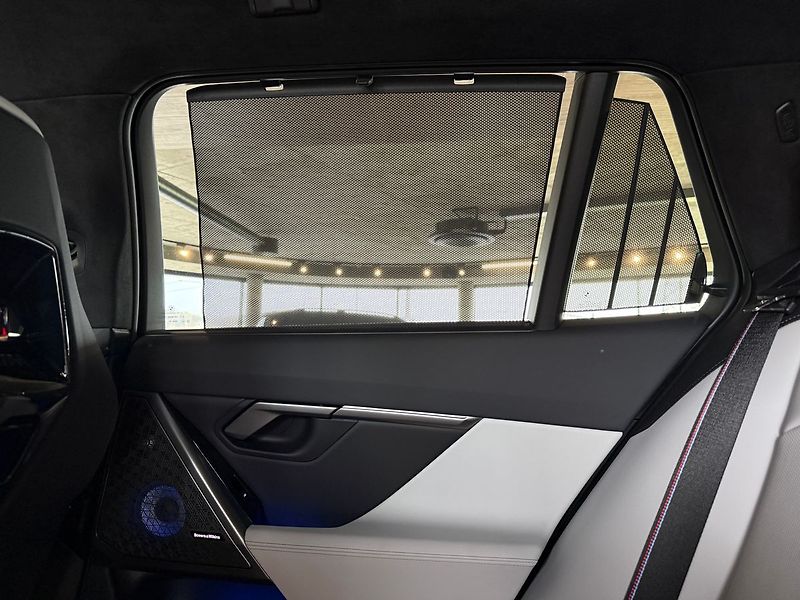 BMW M5 Touring, B&W, Tažné, Ventilace - fotka 44 z 47