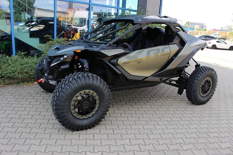 Can-Am Maverick R (2026) XRC DCT 999 T SAS MY 26 SKLADE - fotka 9 z 11