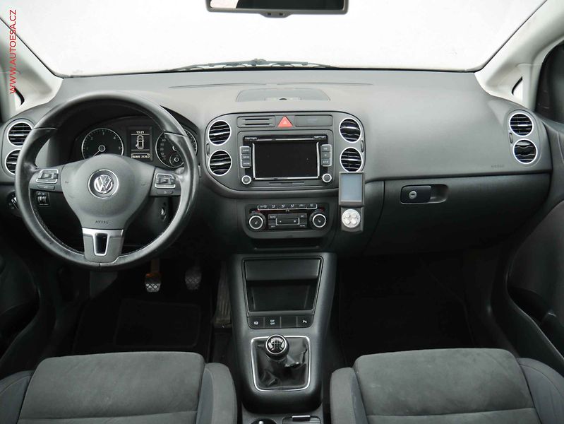 Volkswagen Golf Plus (2010) 2.0 TDi, ČR, AC, tempo, park - fotka 8 z 17