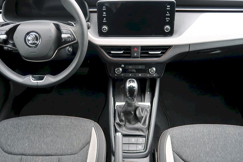 Škoda Scala (2025) Top Selection 1,0 TSI 85 kW DS - fotka 22 z 29