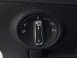 Škoda Superb (2023) SportLine 2.0 TDI 110kW DSG, Č - náhled 15