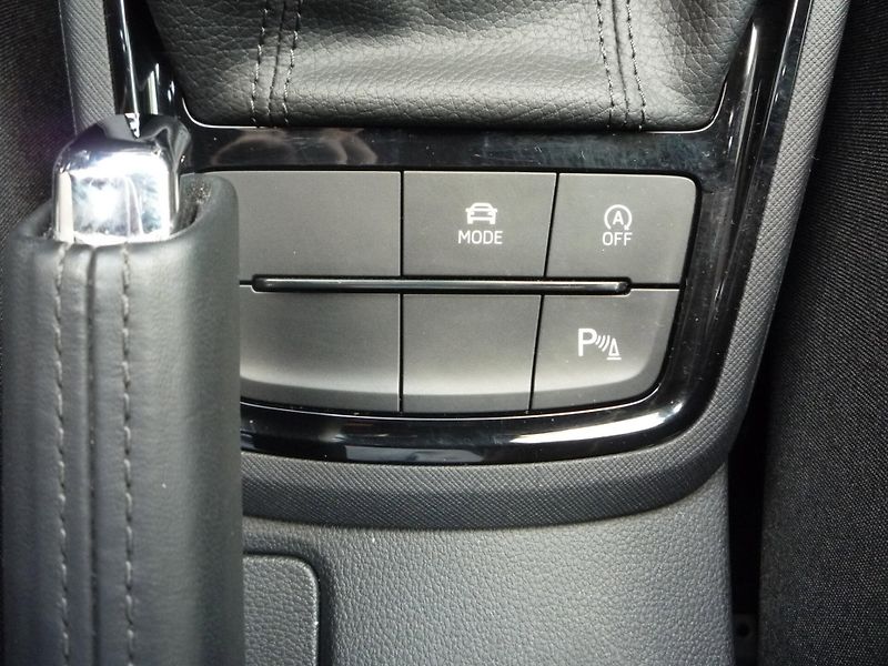 Škoda Scala (2025) 1,5TSi 110kW DSG MONTE CARLO - fotka 10 z 26