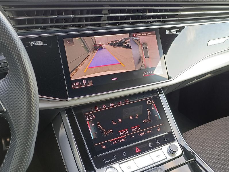 Audi Q8 50TDI QUATTRO S-LINE ČR DPH - fotka 23 z 31