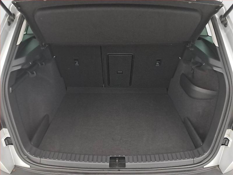 Škoda Karoq (2021) Style 1.5 TSI, Navi, Tempomat - fotka 14 z 18