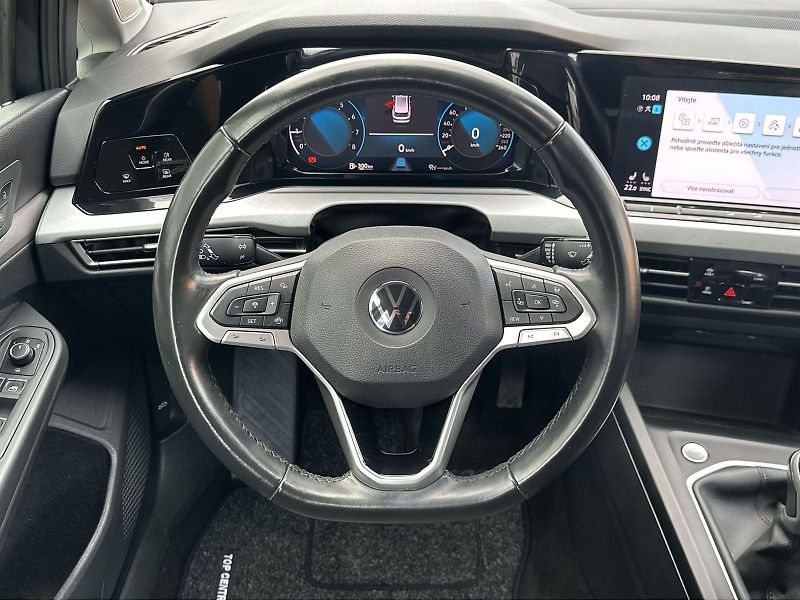 Volkswagen Golf Variant (2022) 1.0 TSI Life - fotka 10 z 30
