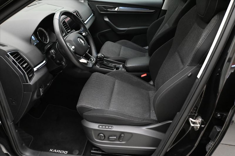 Škoda Karoq 1,5 TSI 110 kW DSG STYLE Záruk - fotka 13 z 32