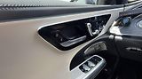 Mercedes-Benz Třídy E (2023) E220d, AMG, TOP výbava, záruk - náhled 14