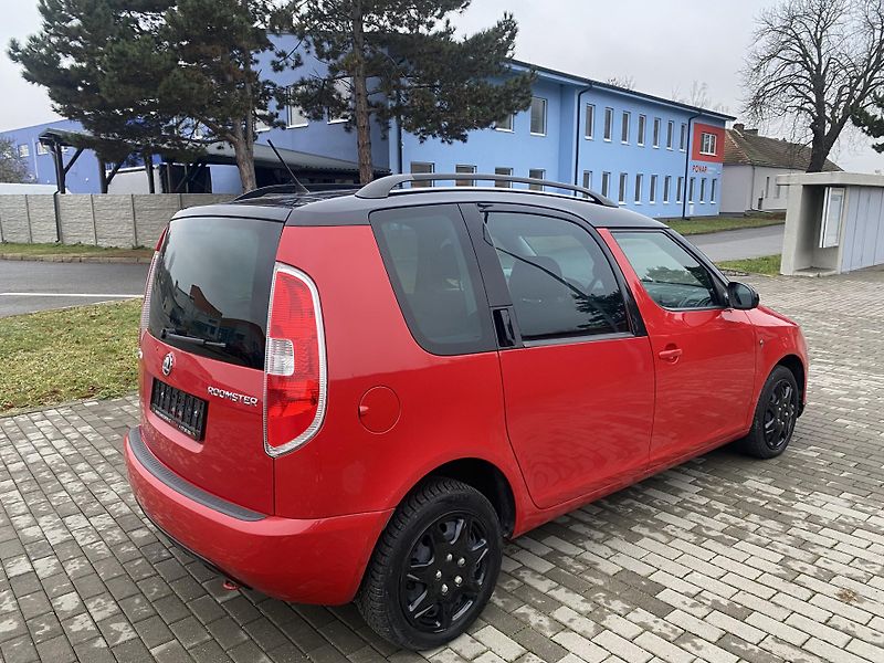 Škoda Roomster (2014) 1.2TSi MODEL NOIRE - fotka 5 z 65