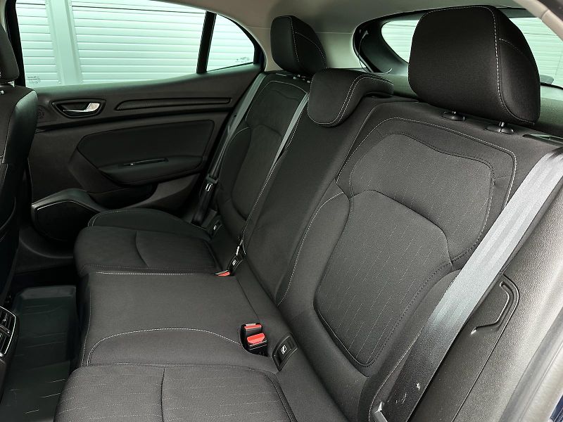 Renault Mégane 1.3TCe 85kW Limited 2Z.KLIMA M - fotka 33 z 37