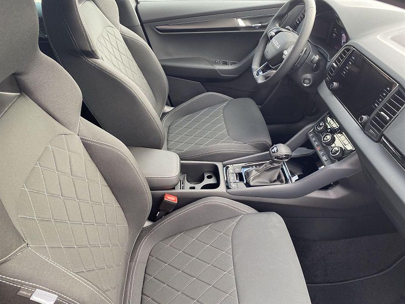 Škoda Karoq (2025) 2,0 TDI 110kW 4x4 DSG Sportlin - fotka 9 z 33