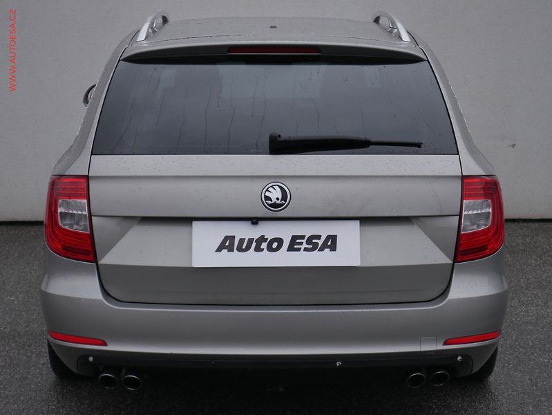 Škoda Superb (2014) 3.6 4X4, L&K, DSG - fotka 5 z 25