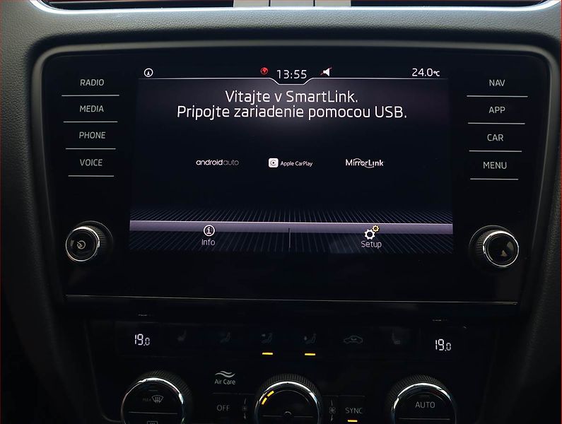 Škoda Octavia (2019) 1.6 TDI, Navi, Tempomat - fotka 18 z 21