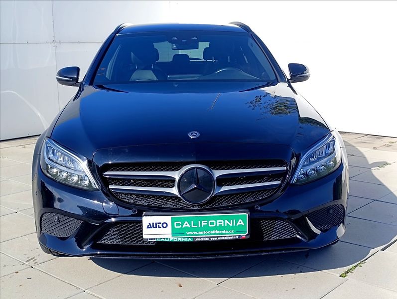 Mercedes-Benz Třídy C 2,0 EQ POWER KAMERA NAVI - fotka 3 z 38