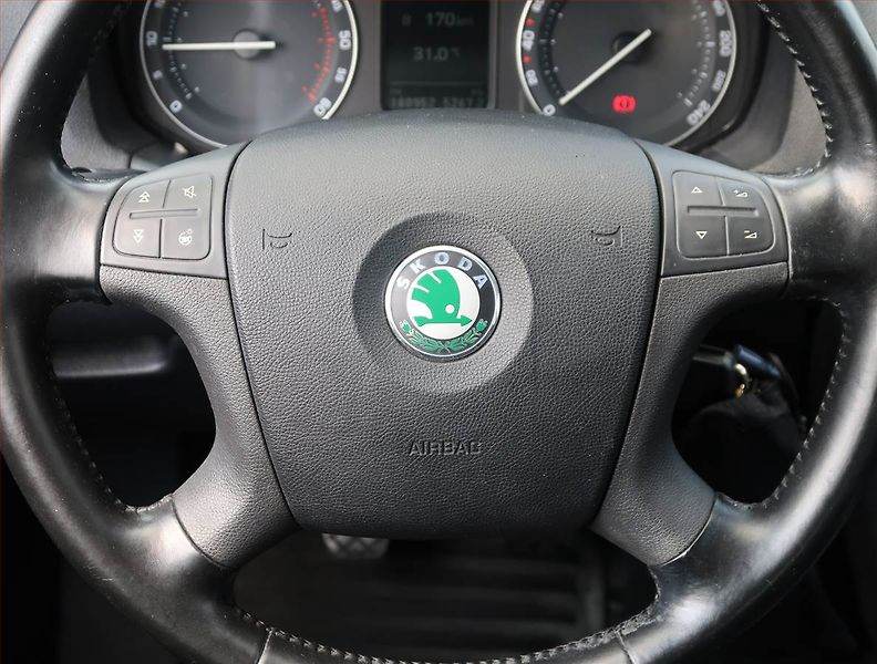 Škoda Octavia (2006) 2.0 TDI, po STK, dobrý stav - fotka 15 z 18