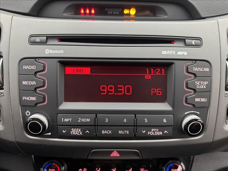 Kia Sportage 2,0 4X4 DPH VÝHŘEV TAŽNÉ ČR - fotka 17 z 33
