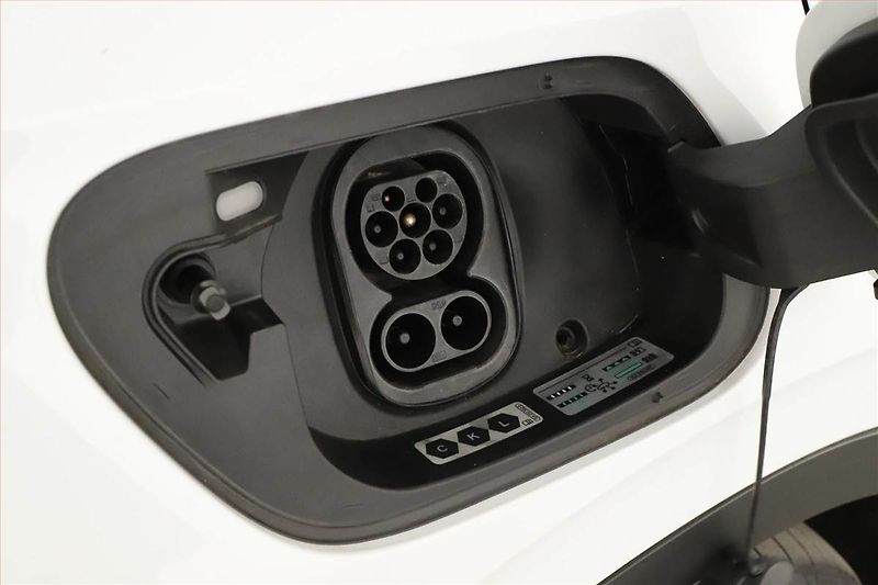 Volkswagen ID.4 (2021) 1st (82 kWh), SoH 92% - fotka 18 z 19