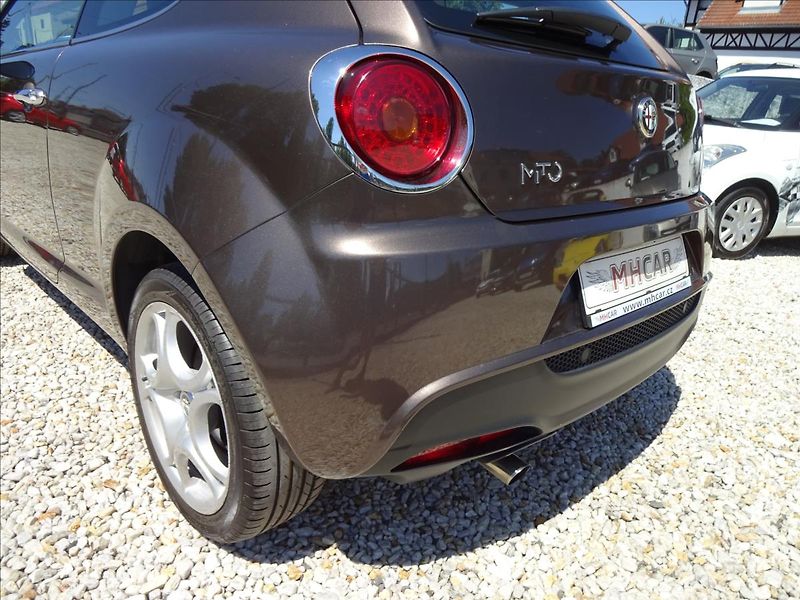 Alfa Romeo MiTo 1,4i 16V - fotka 13 z 42