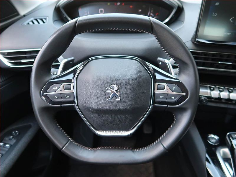 Peugeot 3008 (2022) 1.2 PureTech - fotka 18 z 18