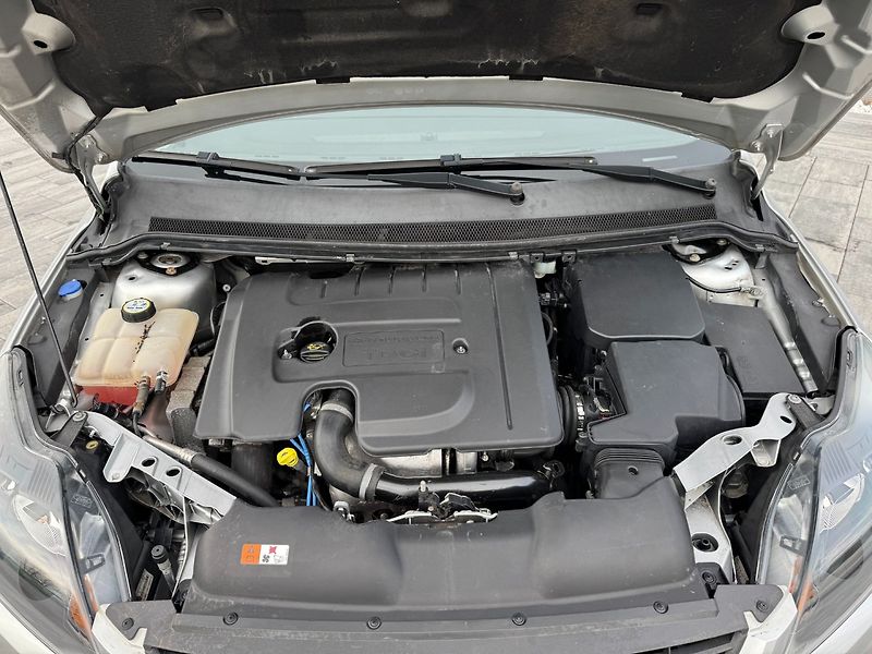 Ford Focus (2011) Trend 1.6 TDCi 80kW - fotka 29 z 31