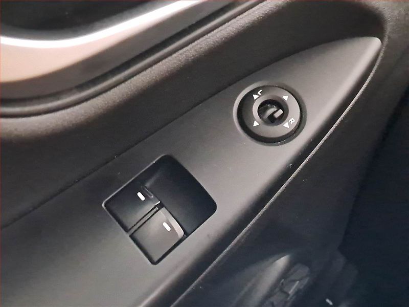 Hyundai ix20 (2016) 1.4 CVVT, ČR,1.maj - fotka 15 z 16