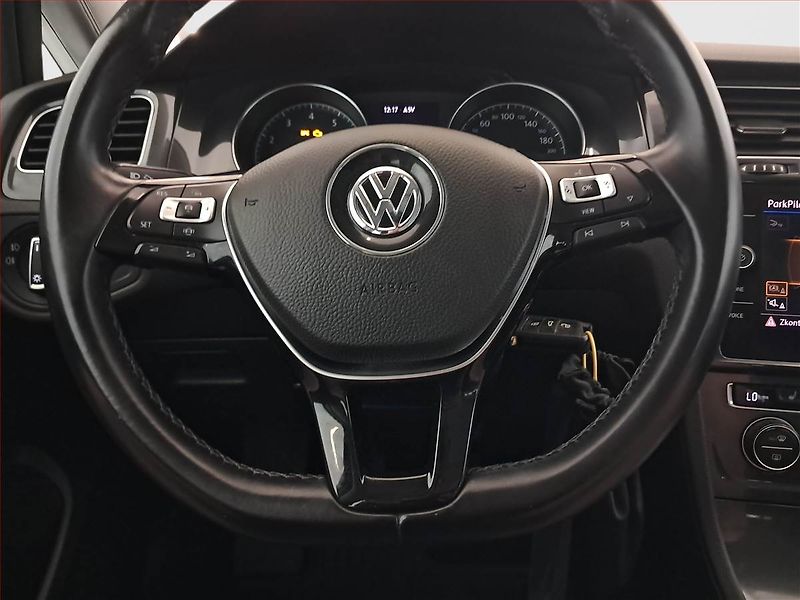 Volkswagen Golf (2018) Comfortline 1.5 TSI - fotka 17 z 17