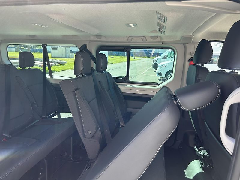 Renault Trafic (2026) COMBI L2H1 150k RED 8/9 míst - fotka 24 z 29