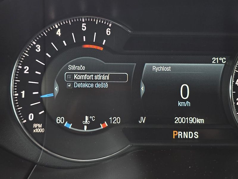 Ford S-MAX TITANIUM 2.0 132kW LED + NAVI - fotka 27 z 42