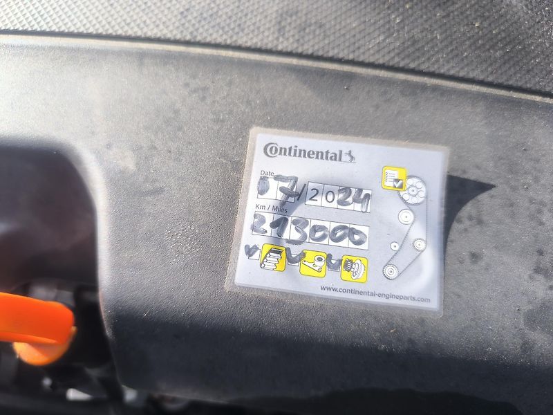 Seat Leon TDI,KRÁSNÝ,1MAJ58L,SERVISKA - fotka 22 z 28