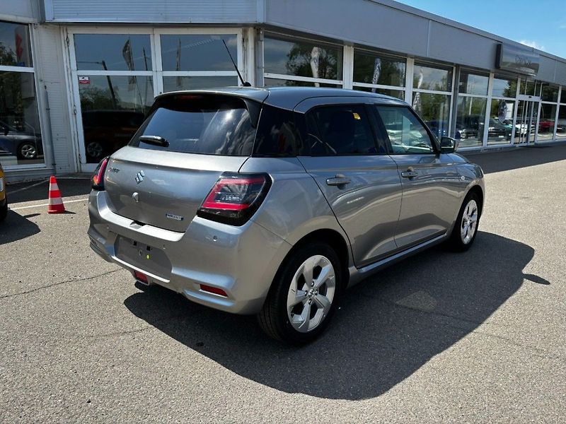 Suzuki Swift automat Premium - fotka 7 z 10