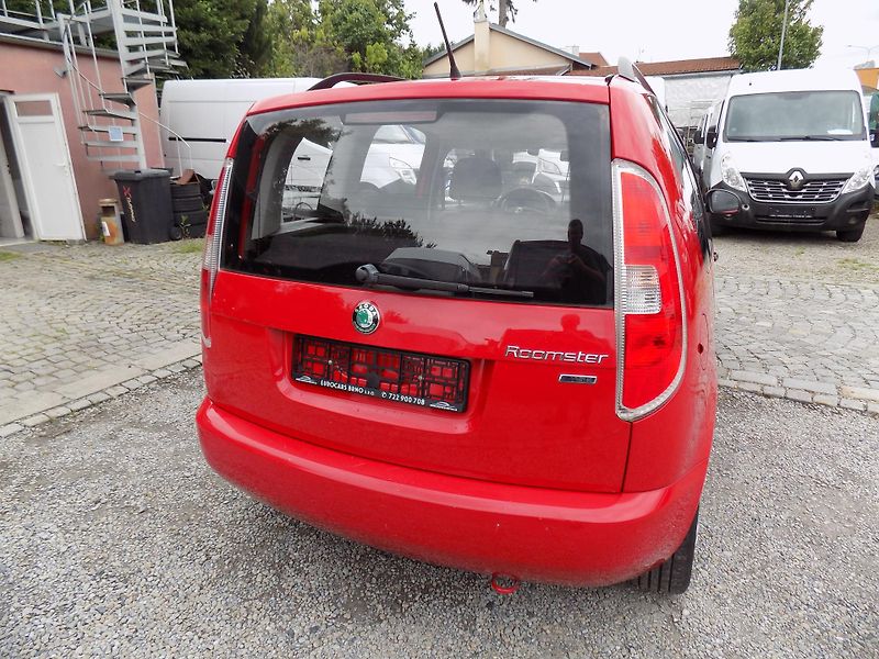 Škoda Roomster 1,2 TSI 63 KW ACTIVE, KLIMA - fotka 13 z 56