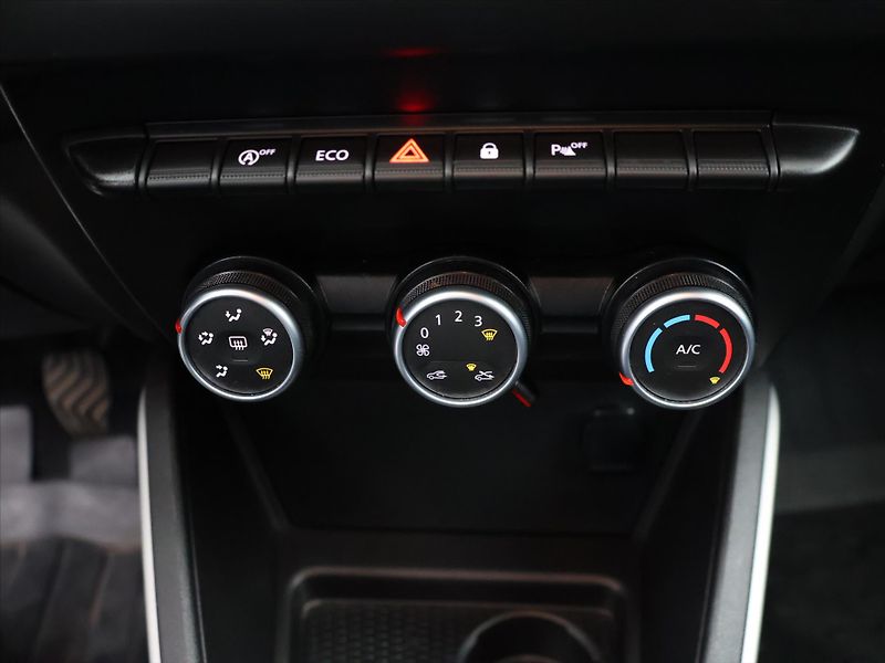 Dacia Duster 1,0 TCe 74kW LPG Klima CZ 1.Ma - fotka 21 z 29