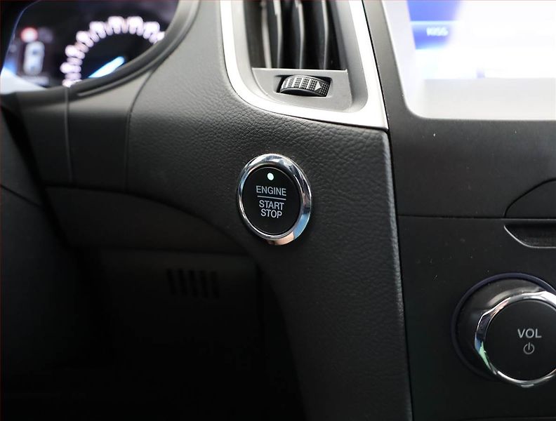 Ford S-MAX (2019) 2.0 EcoBlue, Automat - fotka 15 z 21