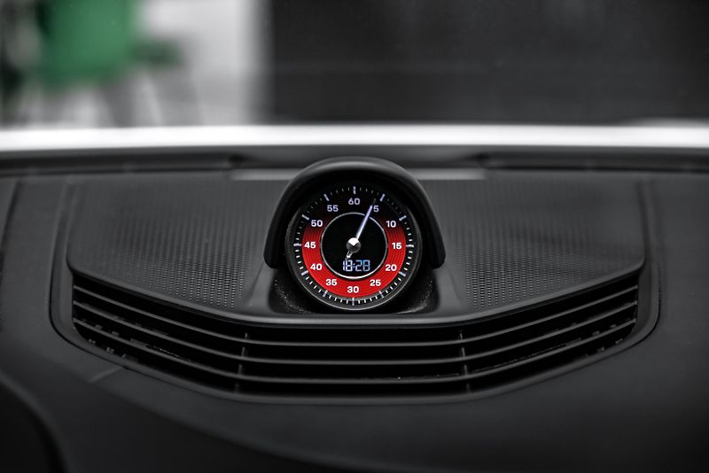 Porsche Taycan Turbo S PCCB/PDCC/PDLS+/PTV/BU - fotka 29 z 30
