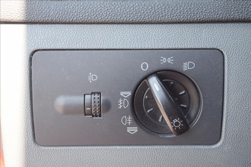 Škoda Fabia 1,2 HTP 40KW PLATNÁ STK - fotka 20 z 27