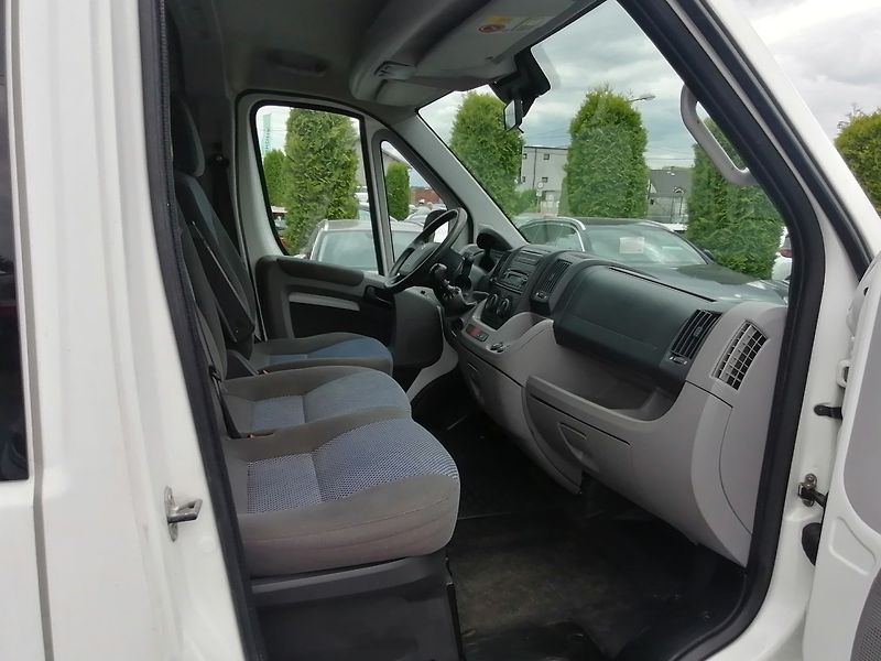 Citroën Jumper (2010) 2.2 HDi 9 míst,Klima - fotka 9 z 18