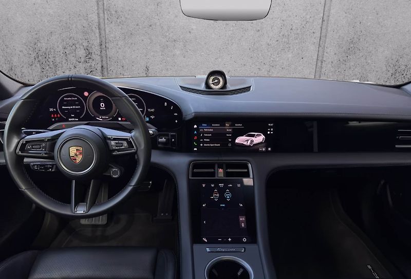 Porsche Taycan Sport Turismo BOSE Pano Matrix - fotka 13 z 20