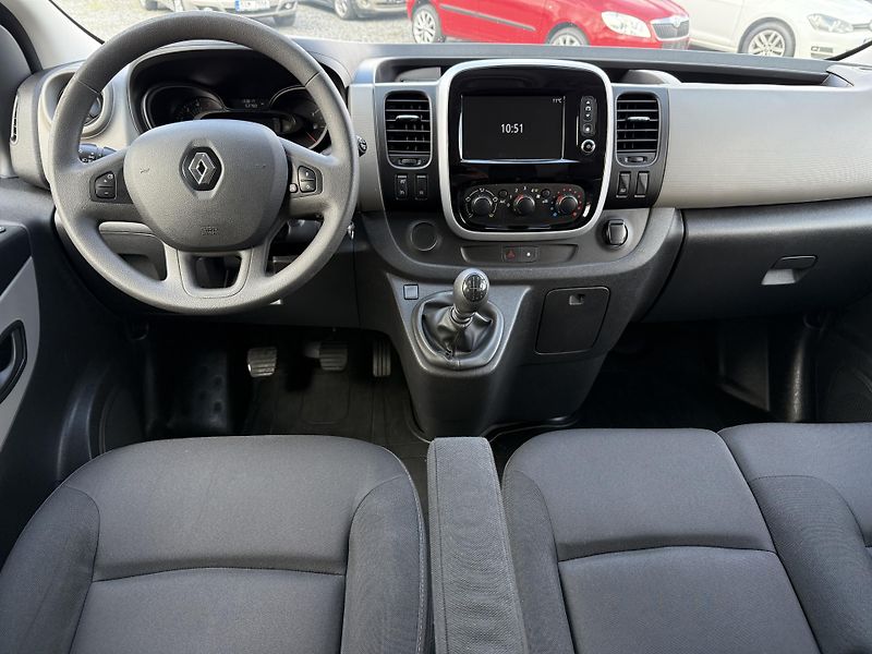 Renault Trafic 1.6dCi 89kW 9 míst ČR - fotka 11 z 20
