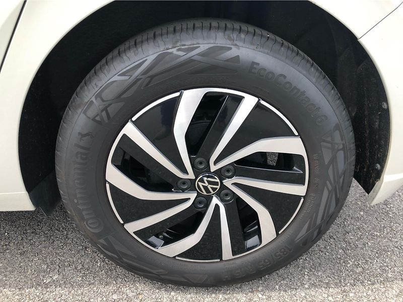 Volkswagen Polo People 1,0 TSI 5G - fotka 14 z 28