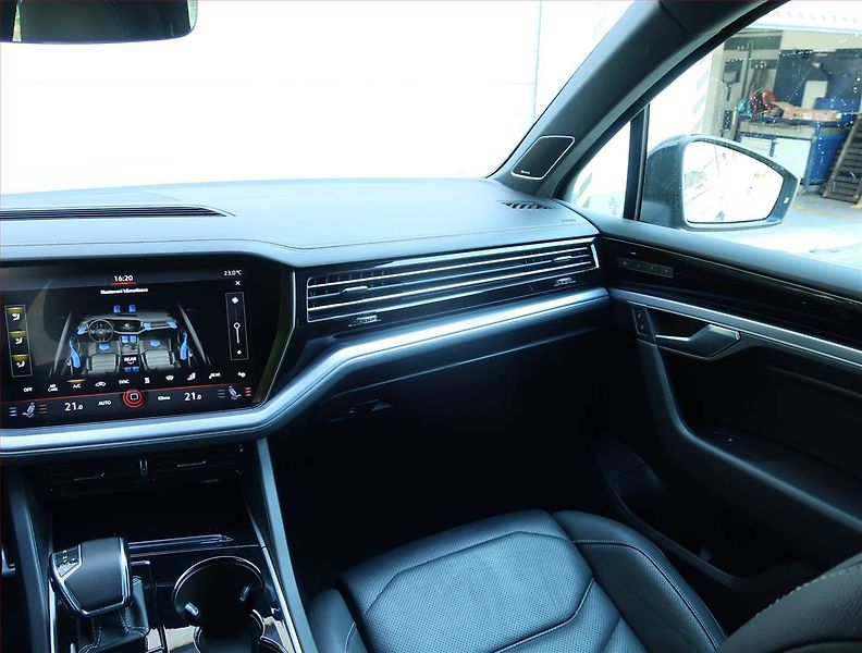Volkswagen Touareg (2023) 3.0 TDI - fotka 8 z 29