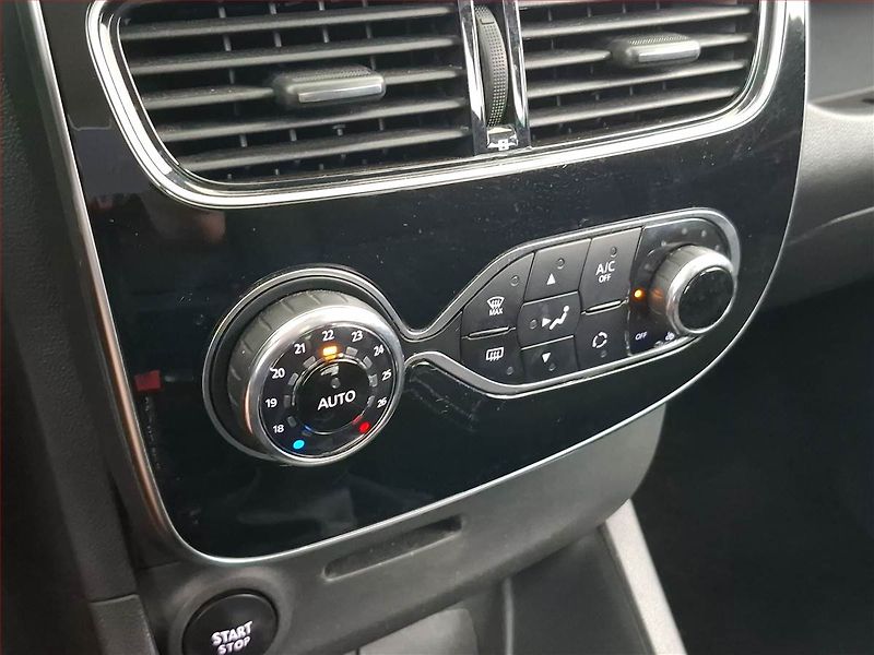 Renault Clio (2018) 1.2 16V, Navi, Tempomat - fotka 15 z 17