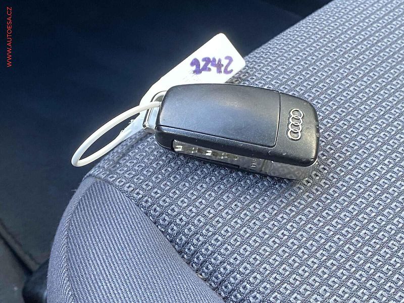 Audi A3 (2007) 1.6 i, ČR - fotka 17 z 17