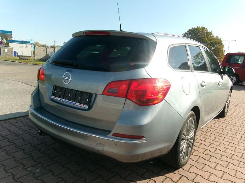 Opel Astra (2014) 1,4T KLIMA VÝHŘEV BT TEMP - fotka 8 z 25