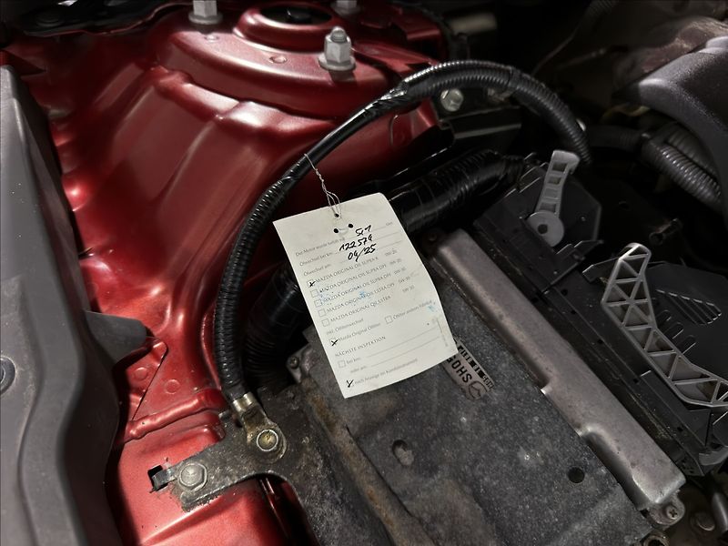 Mazda 6 2,2   D 129 kW SPORT BOSE 1.MA - fotka 43 z 43